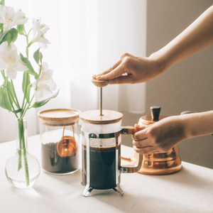 Cafetière à piston en bois d'olivier - 600 ml